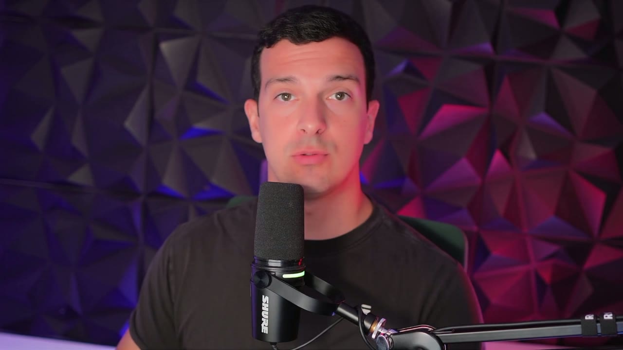 Faris, Gründer von Paradox Media